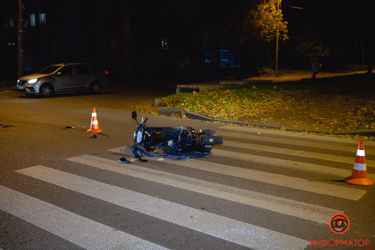 ВАЗ столкнулся с курьером Glovo