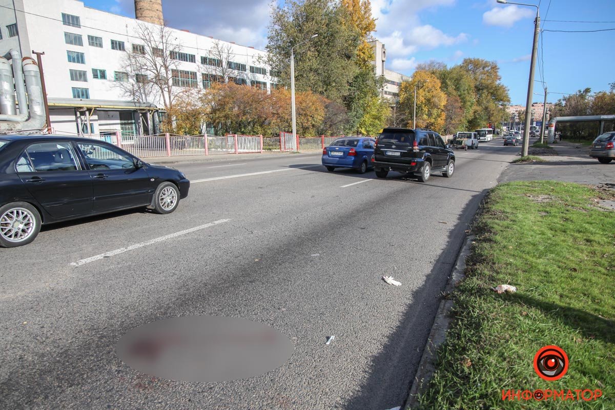 На улице Космической пожилой мужчина попал под колеса Toyota Prado