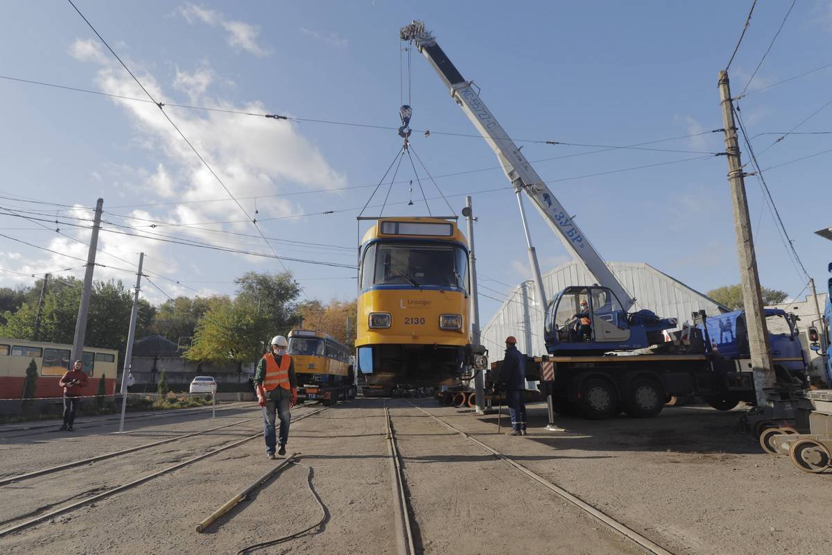 Перед запуском на маршрут трамваи переоборудуют в городской вагоноремонтной