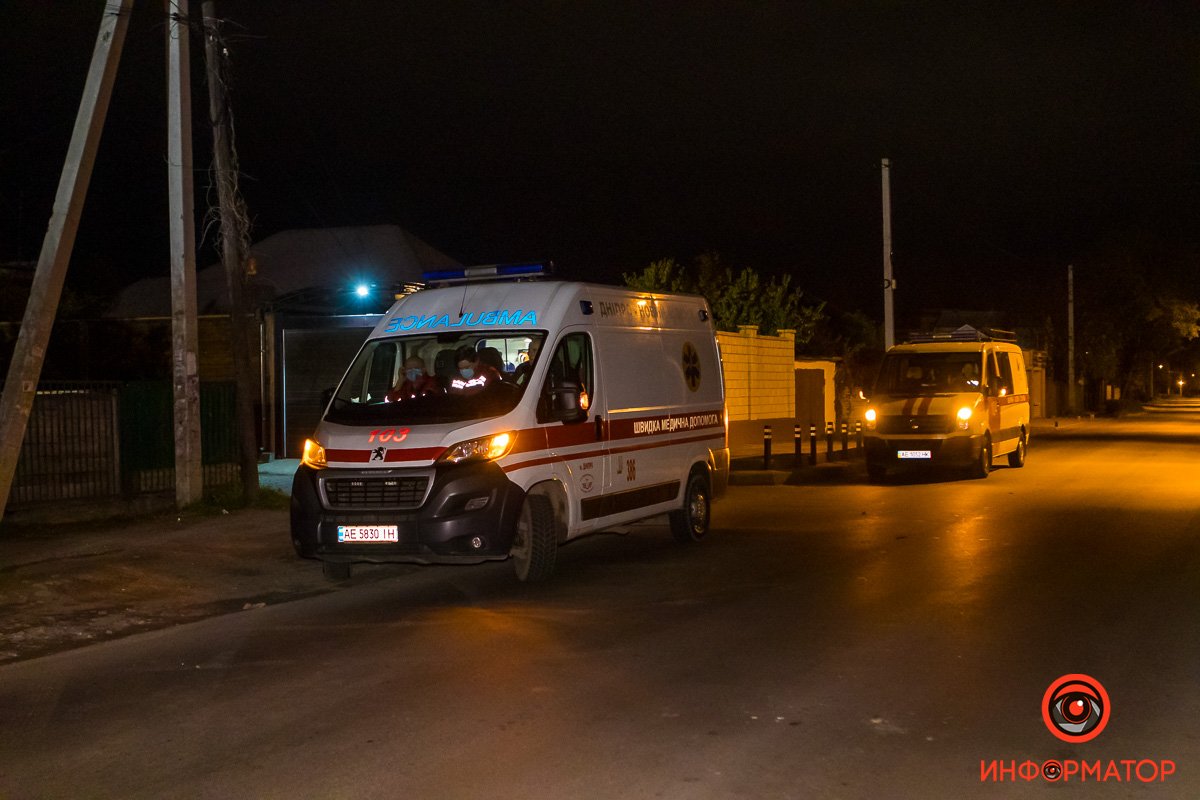 В Днепре на Гринченко горел частный жилой дом 8