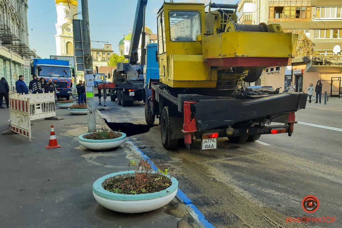 Машину подняли Машину подняли