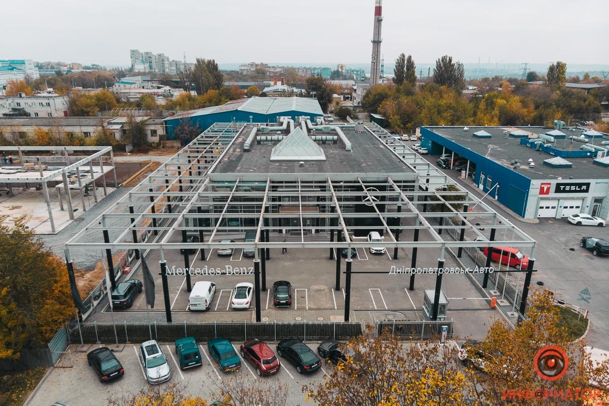 автосалон «Мерседес» на Стартовой