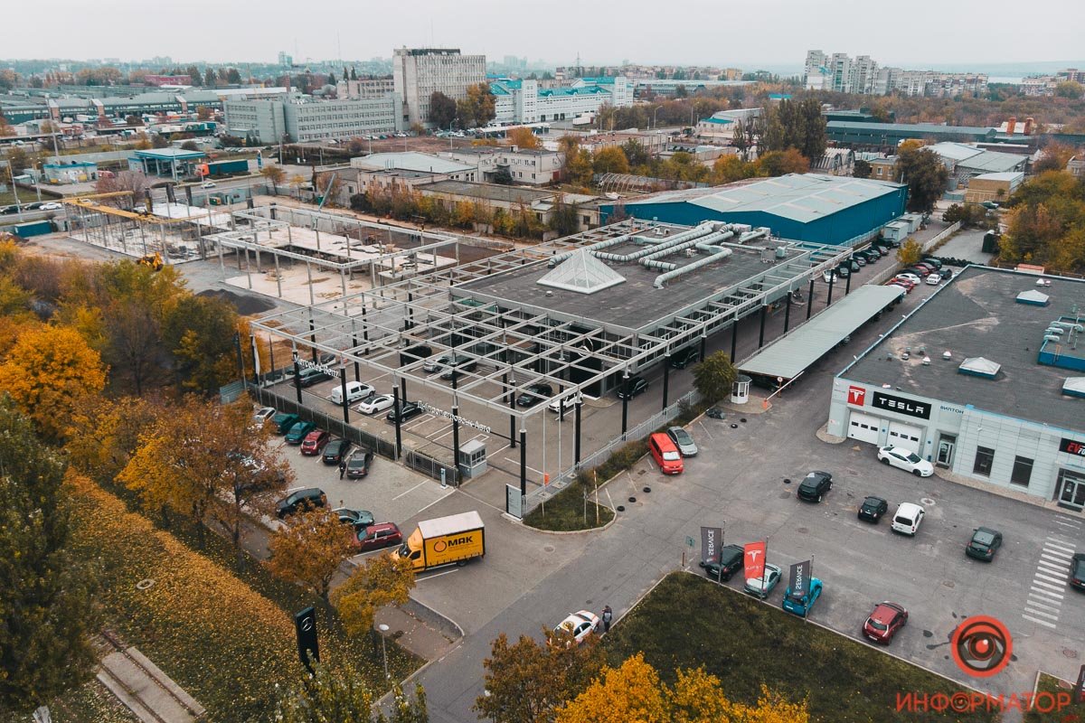 автосалон «Мерседес» на Стартовой