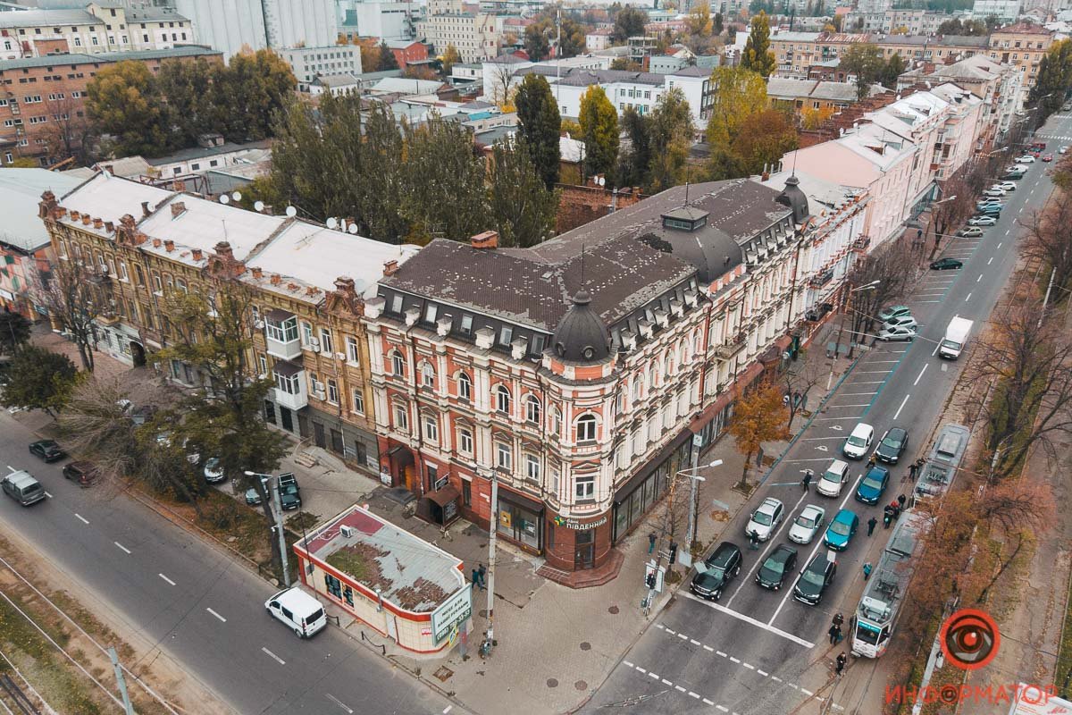 надстройка мансардного этажа здания на Княгини Ольги, 2