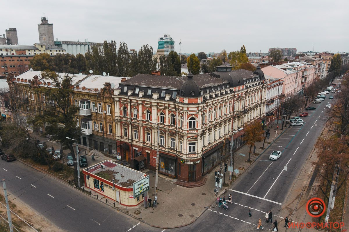 надстройка мансардного этажа здания на Княгини Ольги, 2