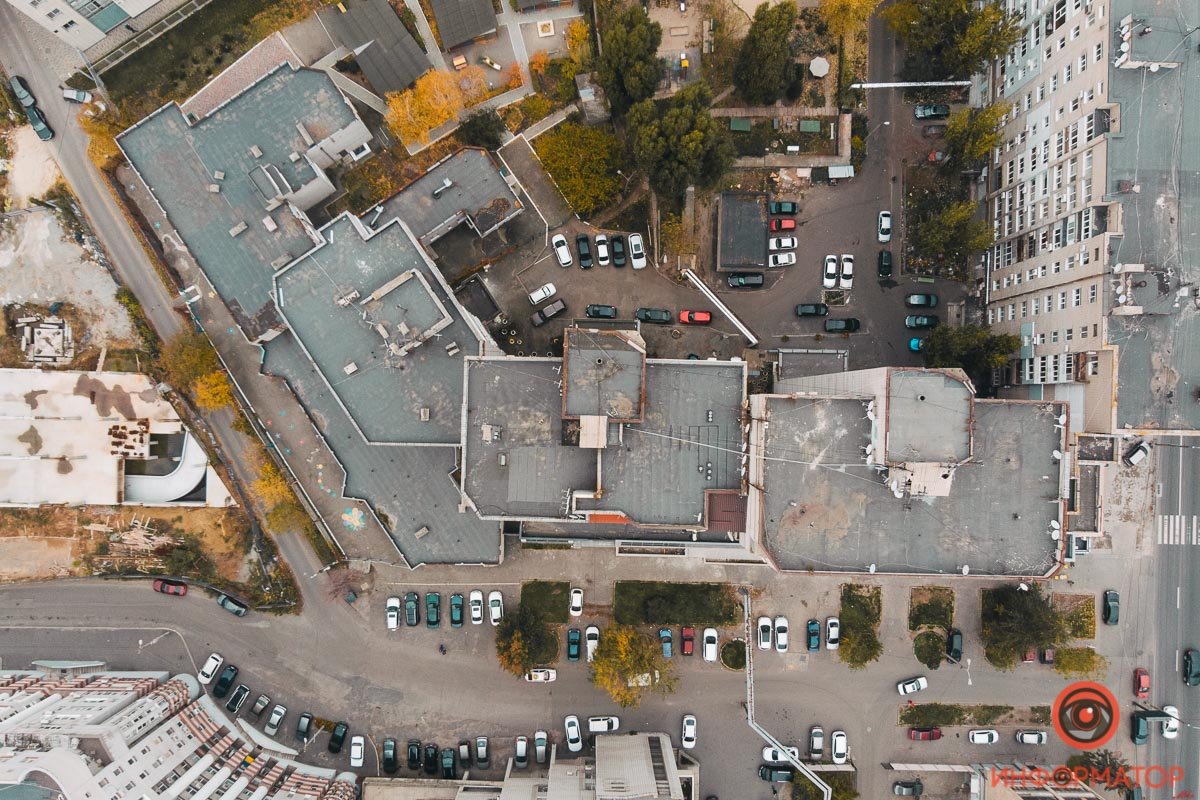 административное здание НПО «Метроном» на Поля, 2