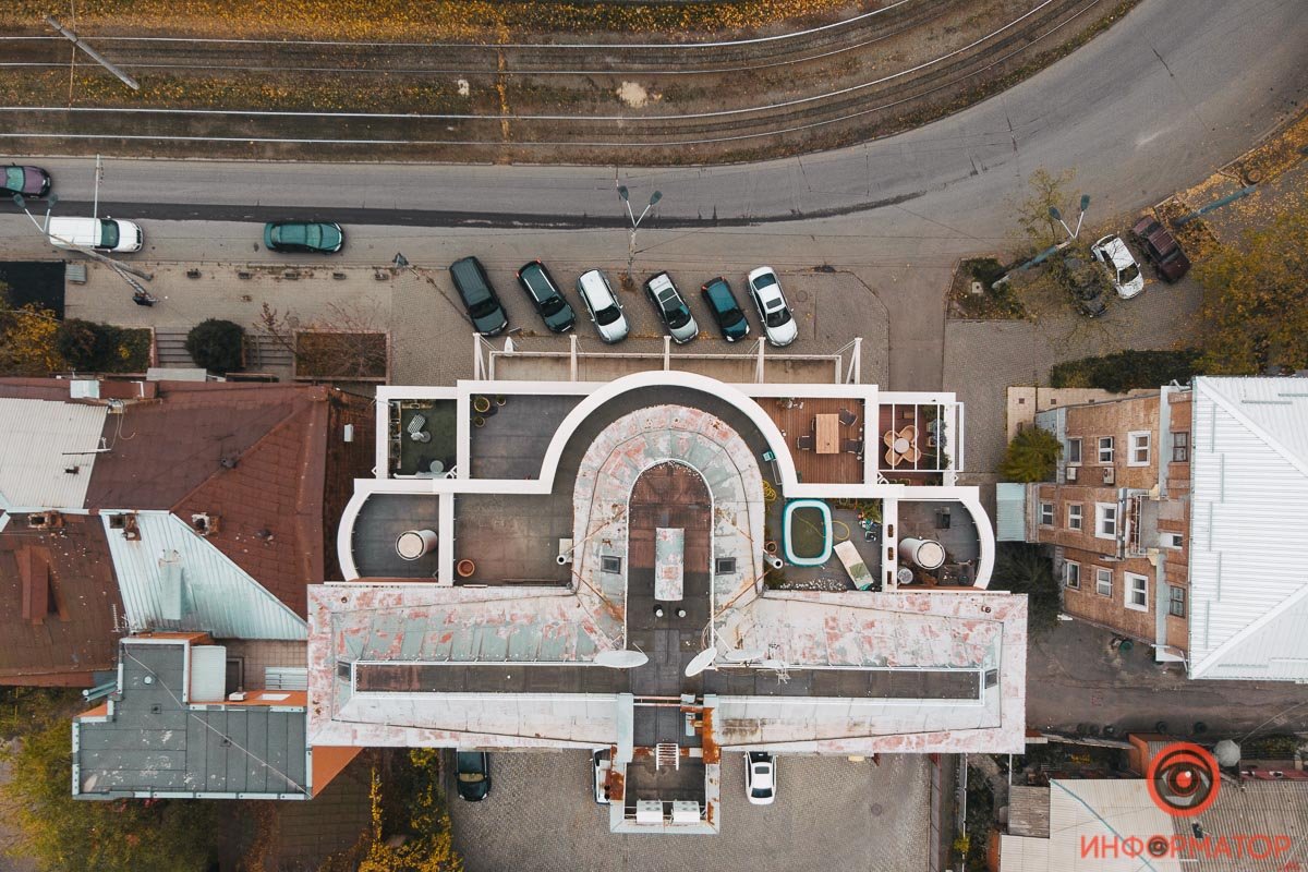 жилой дом с выставочным залом на Соборной площади, 7б