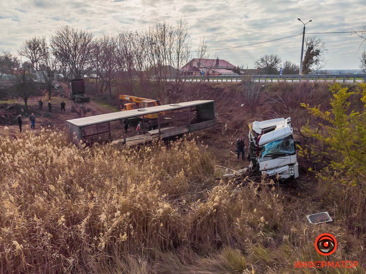 Предварительно, мужчина уснул за рулем