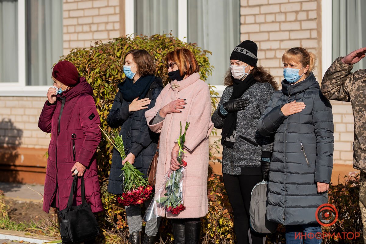В Индустриальном районе установили мемориальную доску в честь погибшего офицера 3