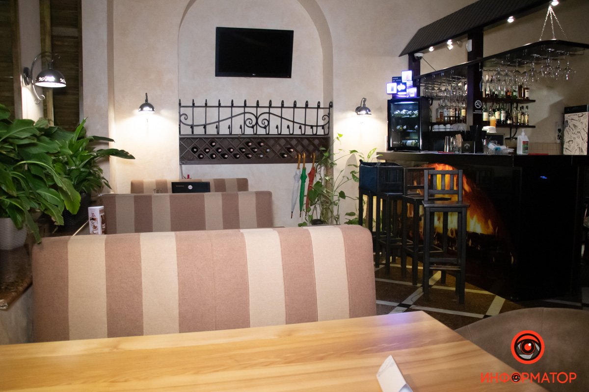 Пустой первый зал