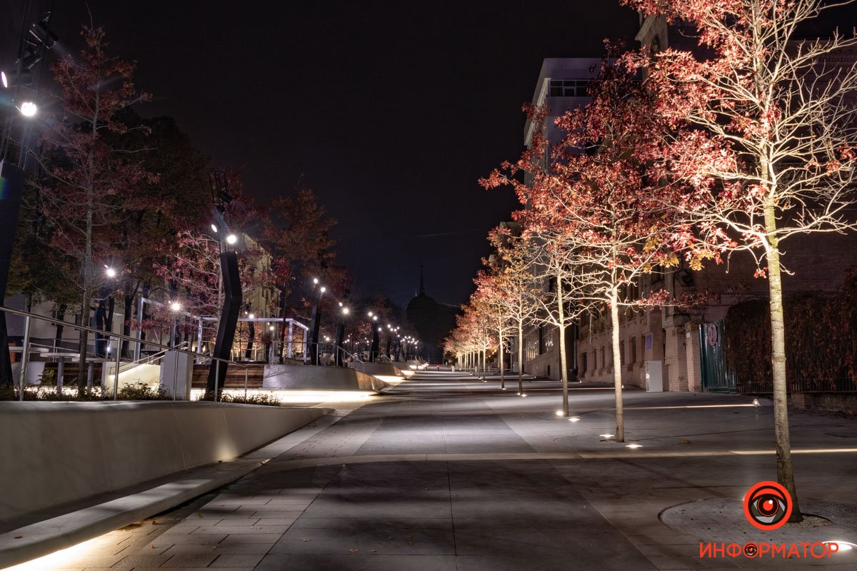 Также можно просто идти по склону - по краям улицы Также можно просто идти по склону - по краям улицы