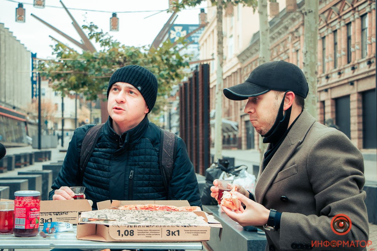 В заведении уютнее В заведении уютнее