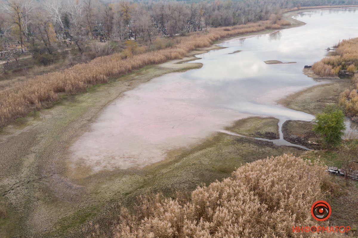 Озеро разных цветов Озеро разных цветов