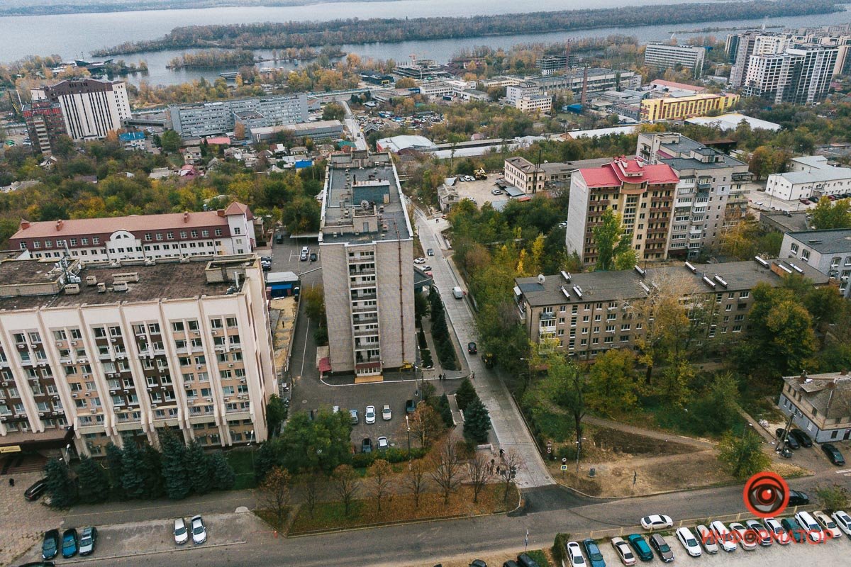 Раньше от Мандрыковской к Набережной сеть была частично забетонирована, а частично — забита мусором Раньше от Мандрыковской к Набережной сеть была частично забетонирована, а частично — забита мусором