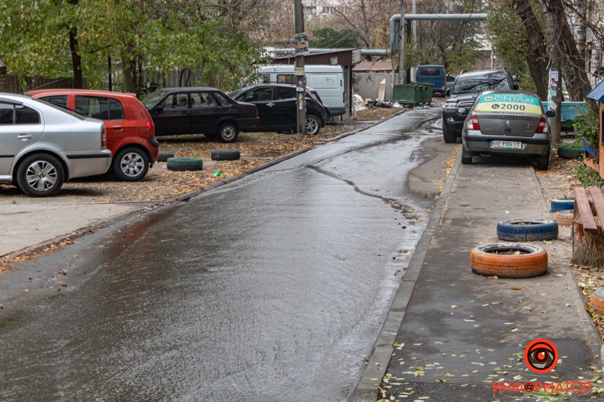 Вода заливает улицы Нарымскую Вода заливает улицы Нарымскую