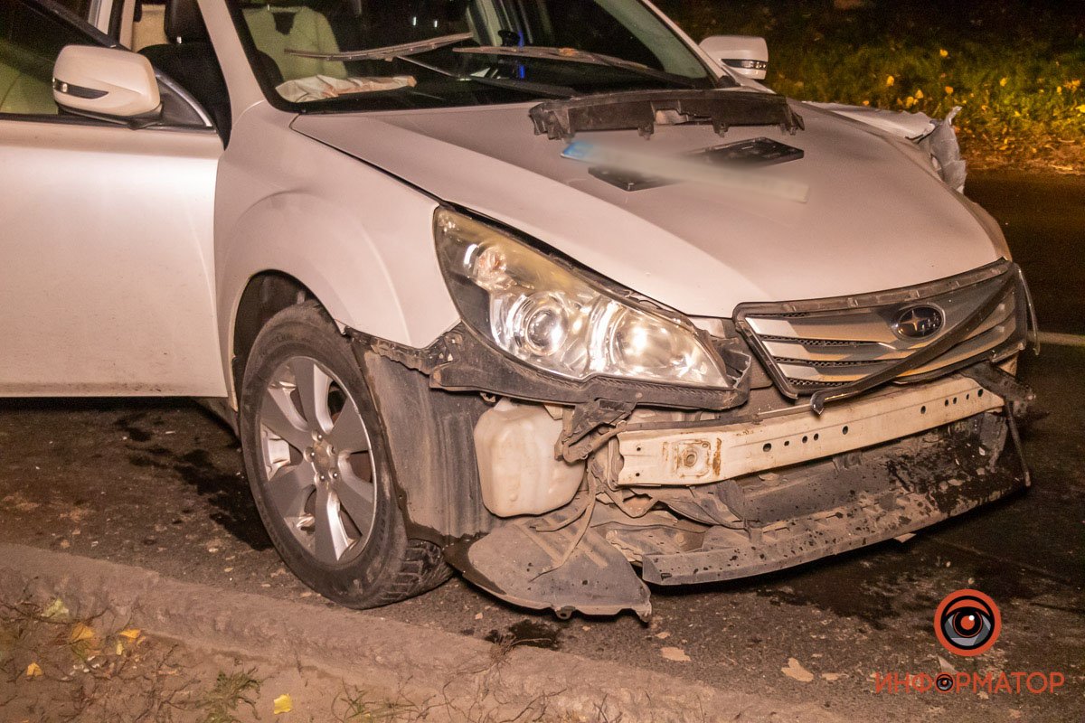 Водитель резко затормозил, но избежать столкновения не удалось Водитель резко затормозил, но избежать столкновения не удалось