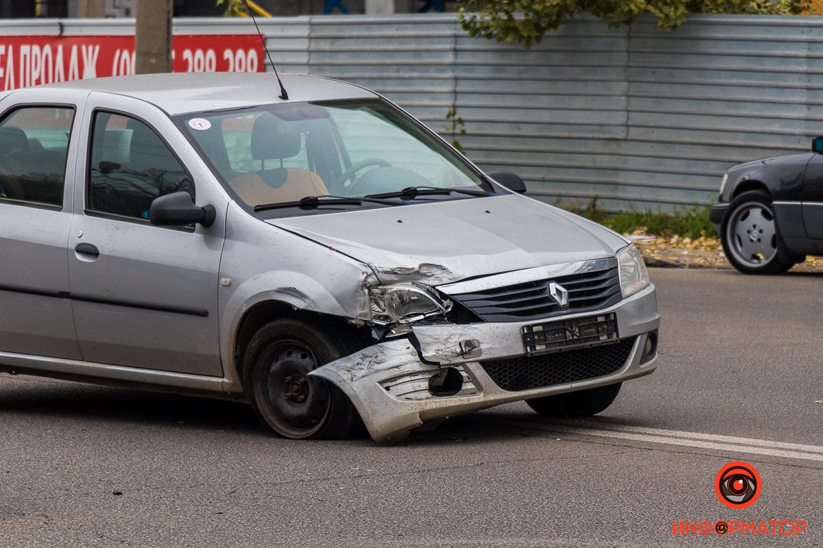 Все три автомобиля двигались в попутном направлении
