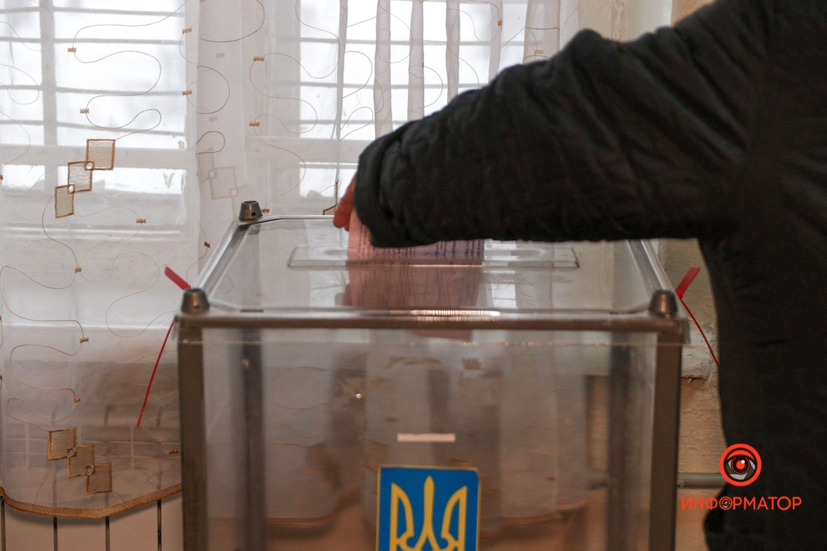 Второй тур выборов мэра в Днепре: что происходит на избирательных участках. Хроника 3