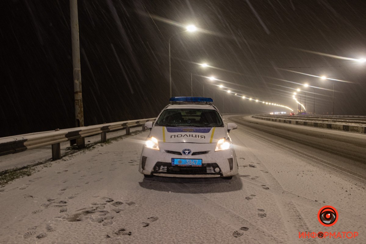 На месте работает полиция На месте работает полиция