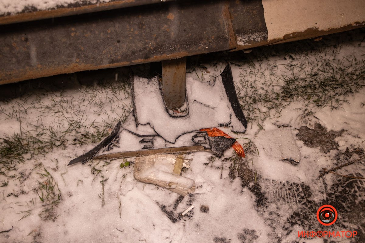 Ожидается приезд следователя по ДТП и эвакуатора Ожидается приезд следователя по ДТП и эвакуатора