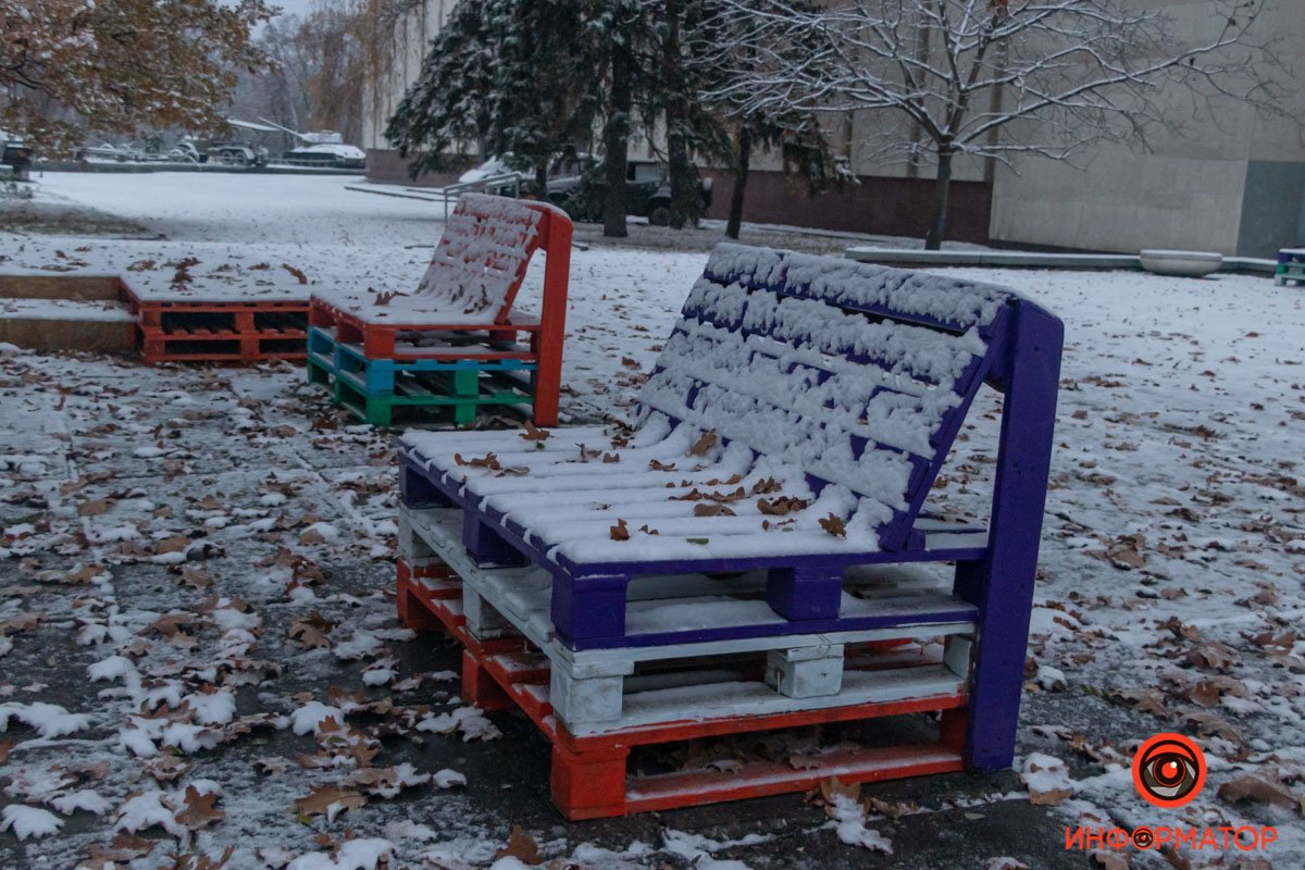 Днепр под покровом снега Днепр под покровом снега