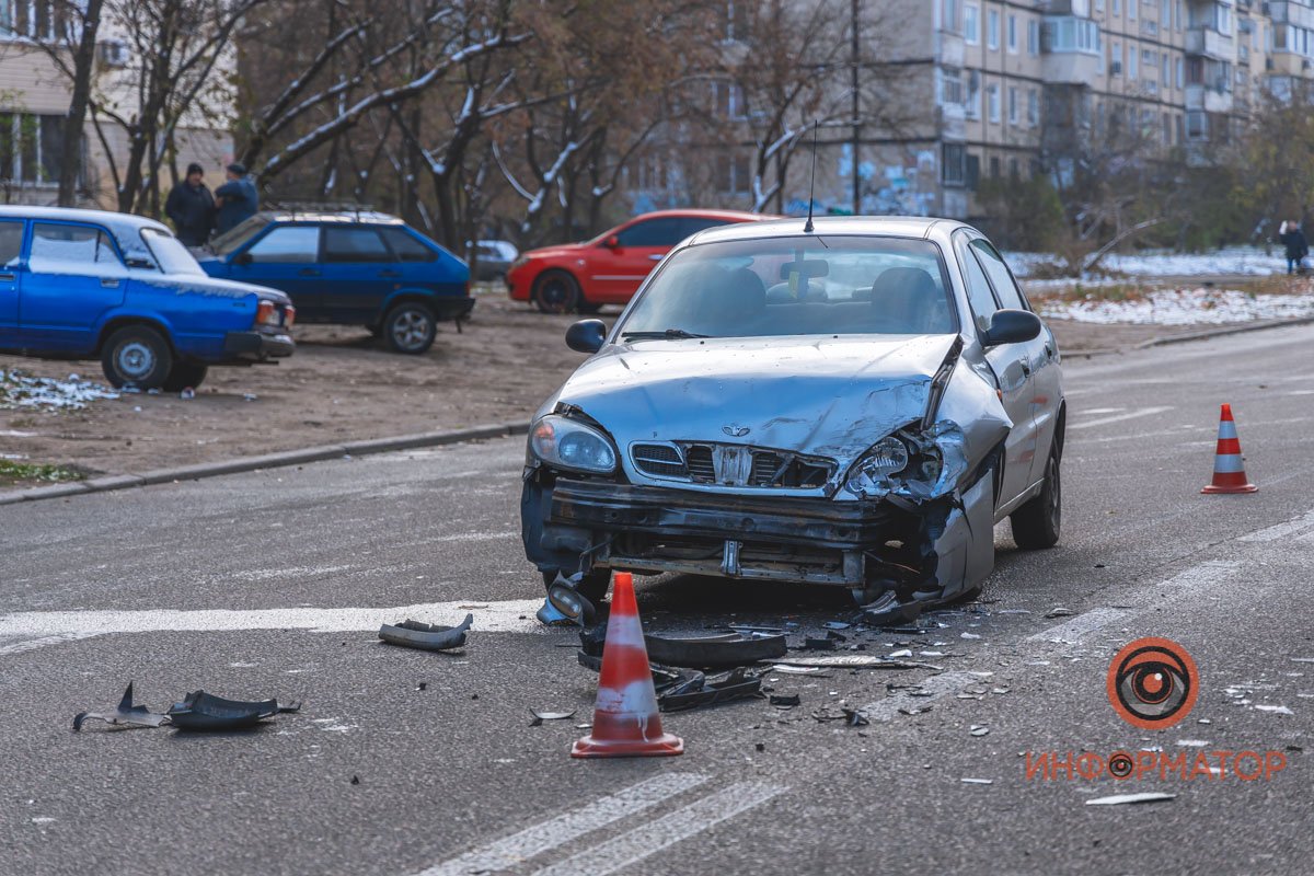 Daewoo двигался в левой полосе Daewoo двигался в левой полосе