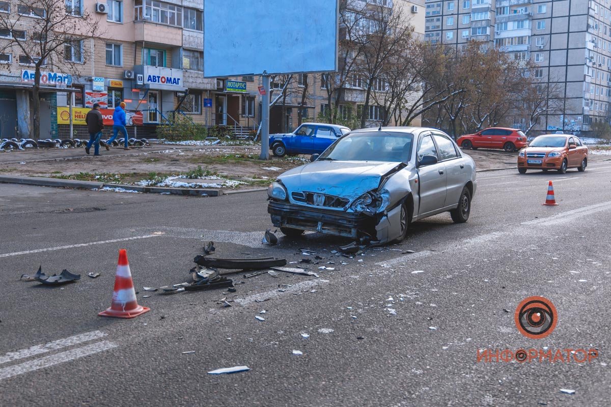 Автомобиль существенно поврежден Автомобиль существенно поврежден