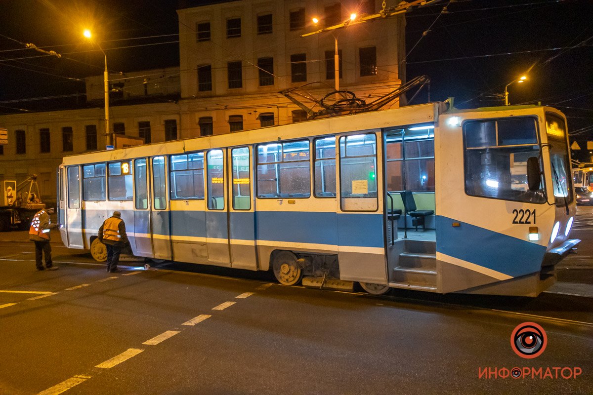 Вагоны вернули на пути Вагоны вернули на пути