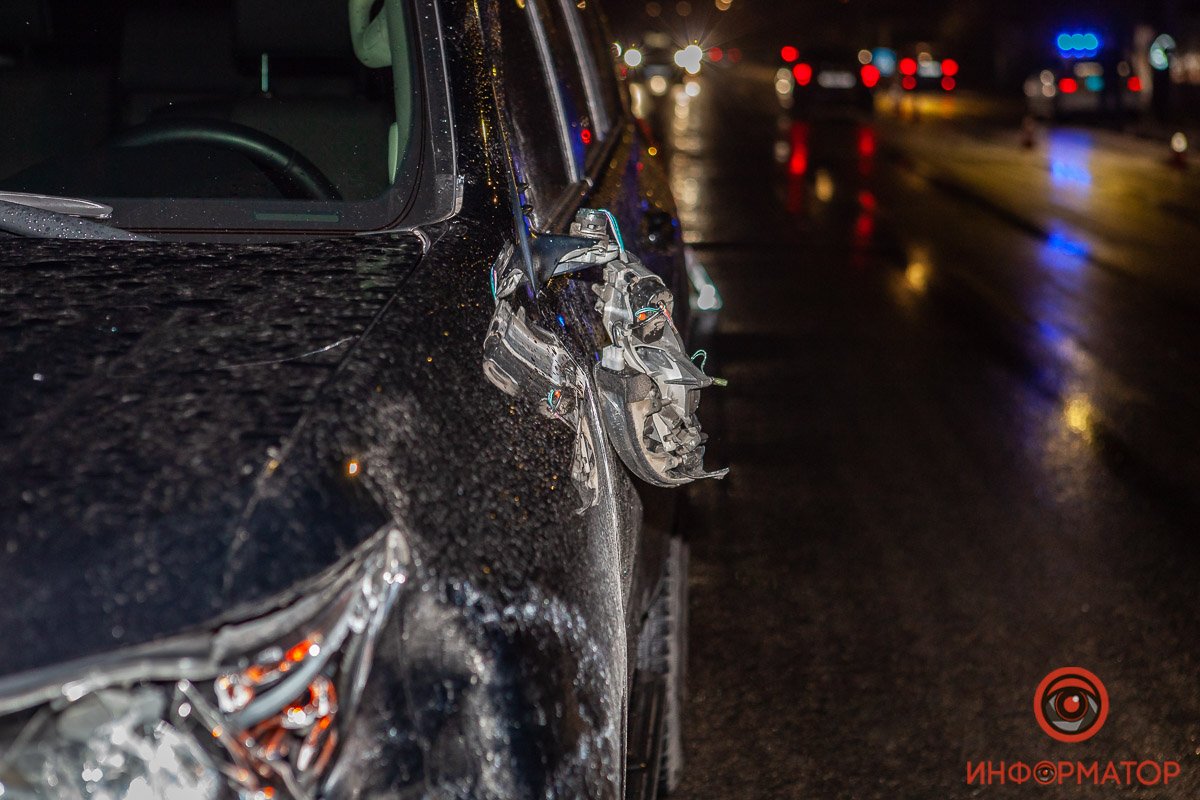 Водитель автомобиля пытался избежать столкновения, но все же сбил пешехода Водитель автомобиля пытался избежать столкновения, но все же сбил пешехода