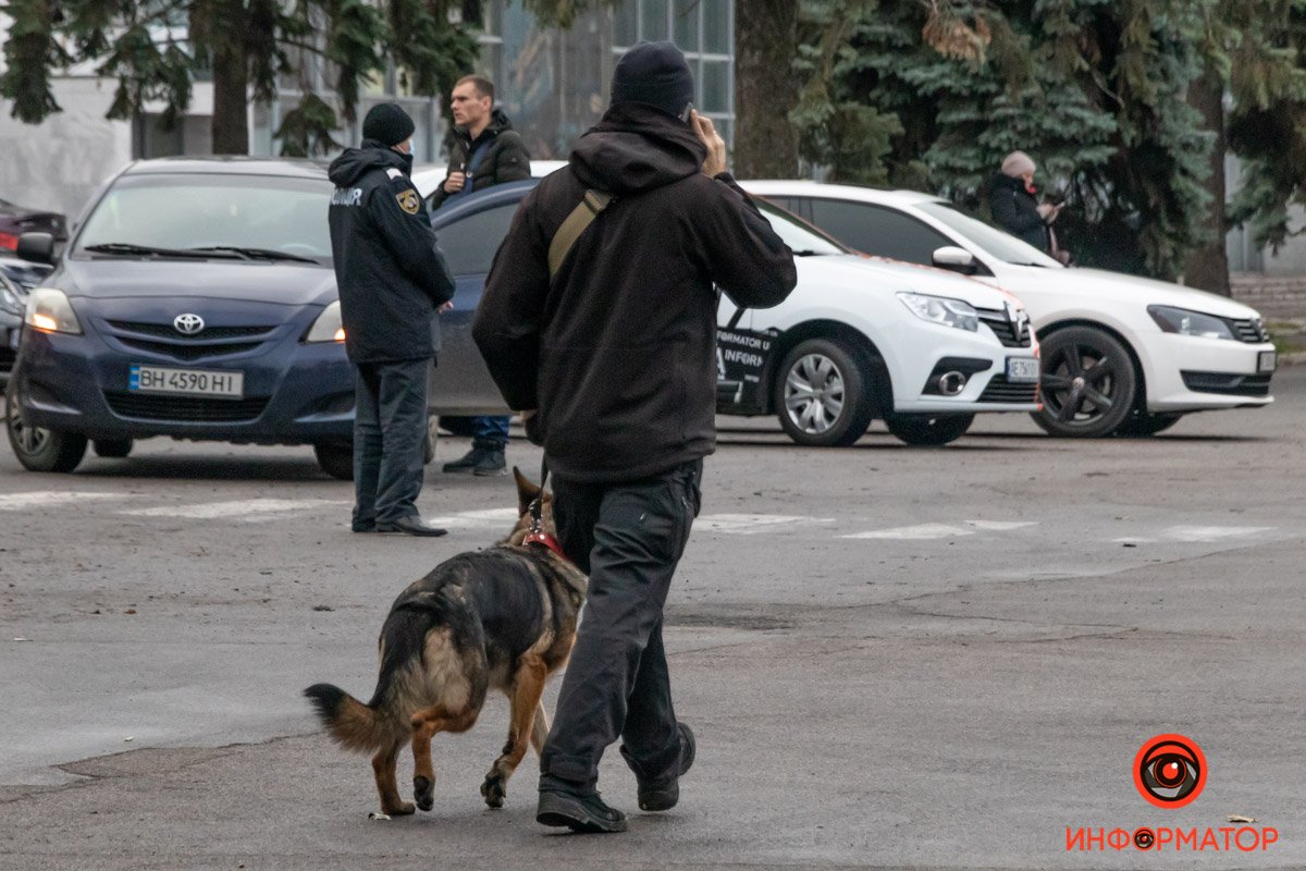 После они направились в Дом культуры "Машиностроителей", где состоится церемония прощания