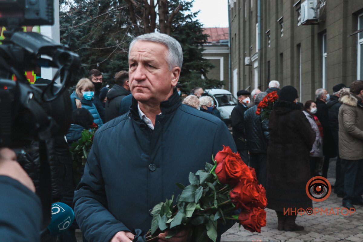 В Днепре прощаются с директором КБ "Южное": на церемонию приехал Владимир Зеленский 1