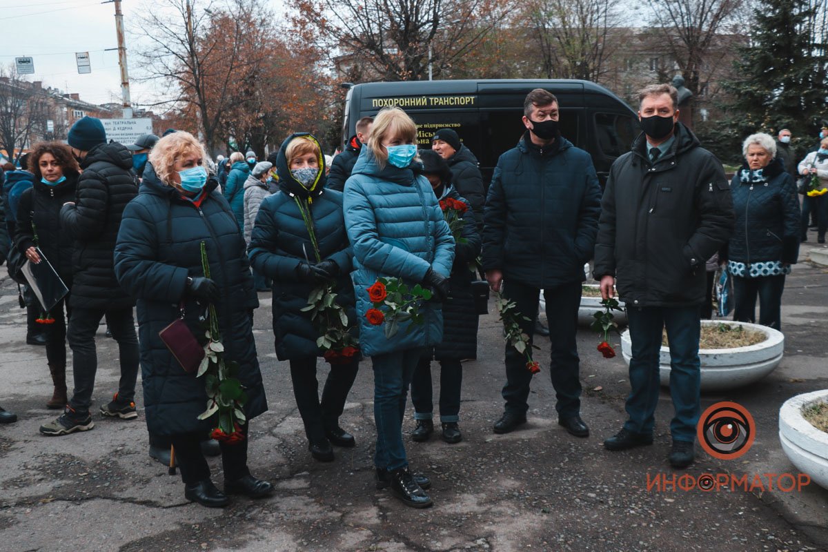 В Днепре прощаются с директором КБ "Южное": на церемонию приехал Владимир Зеленский 4