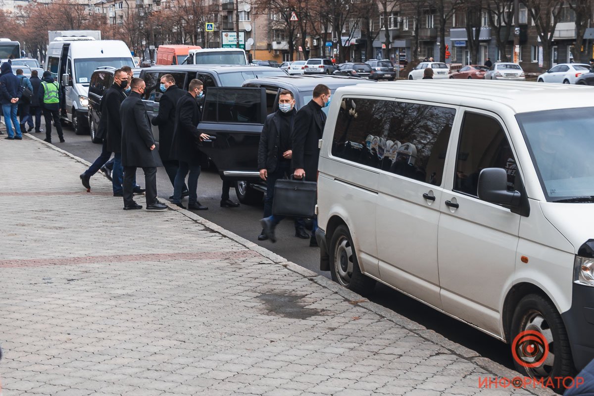 В Днепре прощаются с директором КБ "Южное": на церемонию приехал Владимир Зеленский 11