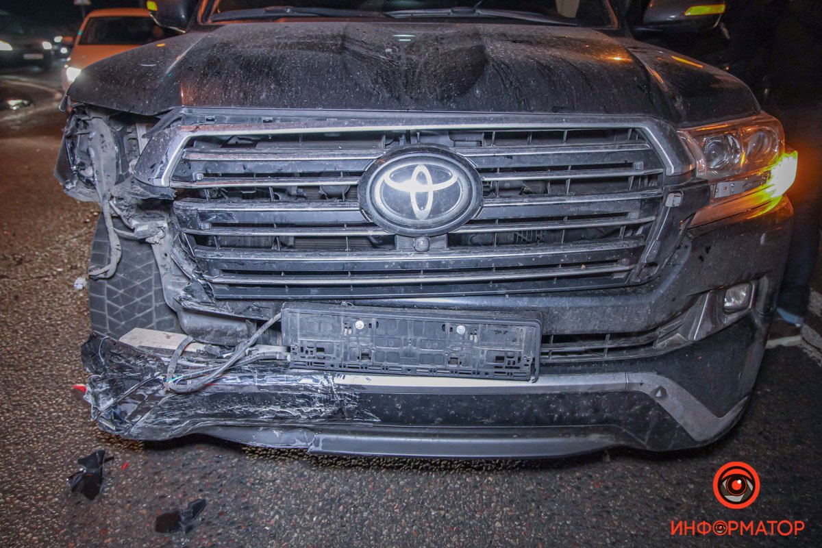 ДТП произошло на перекрестке с улицей Яснополянской ДТП произошло на перекрестке с улицей Яснополянской