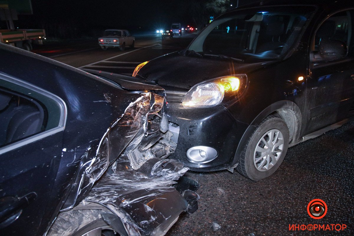 Движение по улицам Аэропортовской, Яснополянской и Старокодацкой затруднено Движение по улицам Аэропортовской, Яснополянской и Старокодацкой затруднено