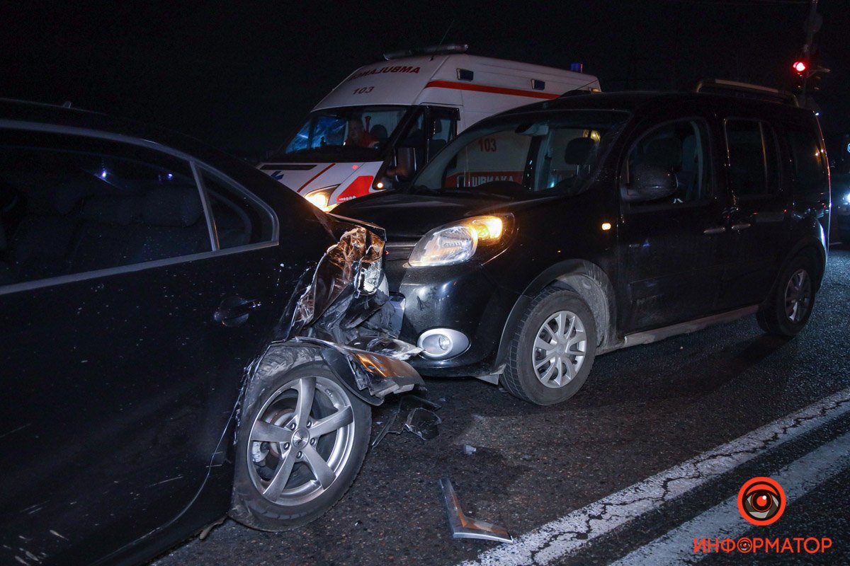 Сейчас на месте ДТП работают патрульные Сейчас на месте ДТП работают патрульные