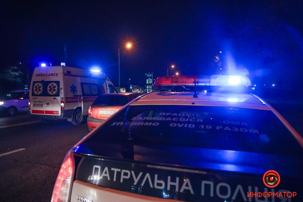 Движение по улицам Аэропортовской, Яснополянской и Старокодацкой затруднено, так как Авария случилась прямо на перекрестке Движение по улицам Аэропортовской, Яснополянской и Старокодацкой затруднено, так как Авария случилась прямо на перекрестке