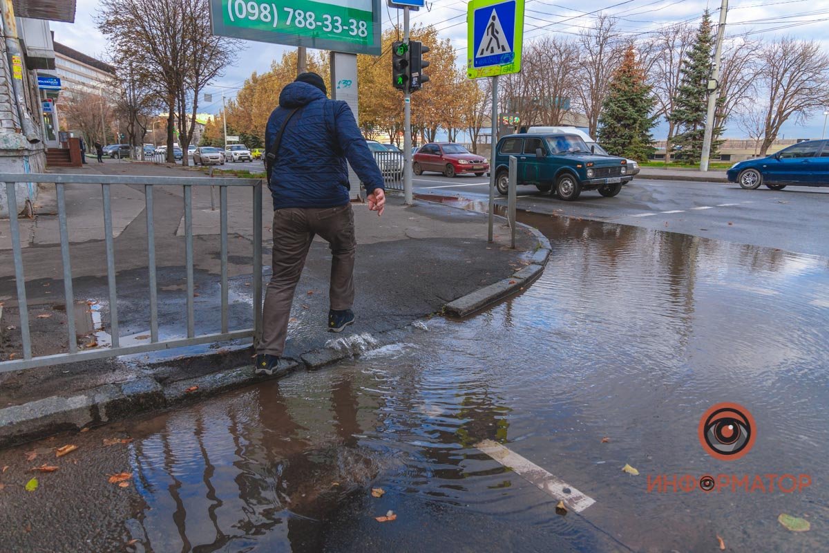 Пешеходный переход залило Пешеходный переход залило
