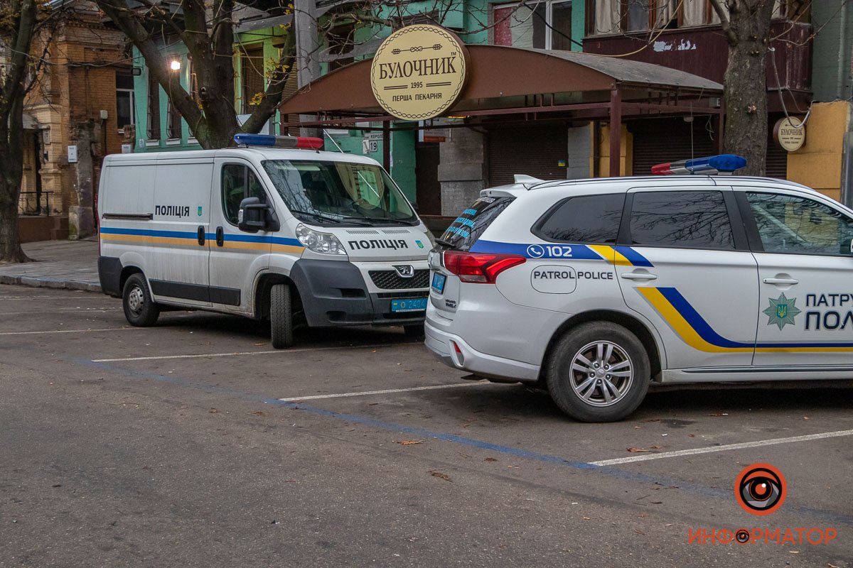 Еще одного - в городскую клиническую больницу №16 Еще одного - в городскую клиническую больницу №16