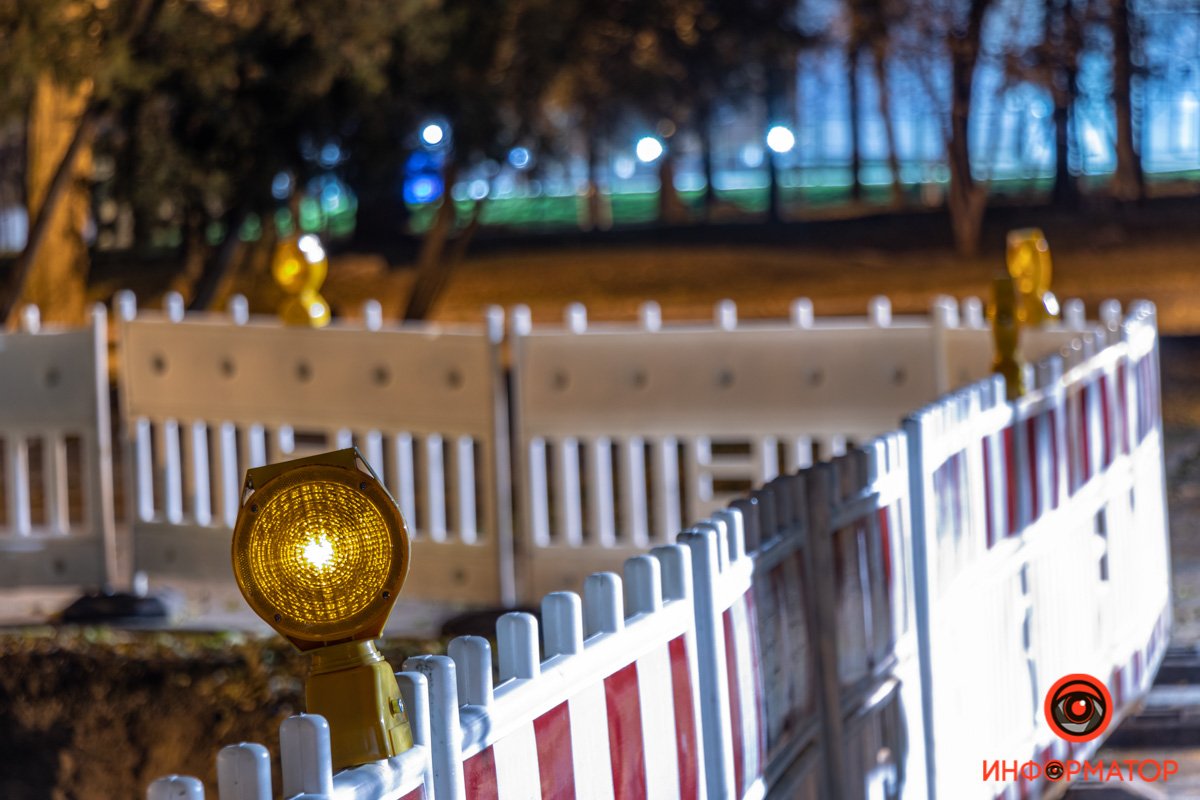 Ограждение вокруг зоны раскопок Ограждение вокруг зоны раскопок