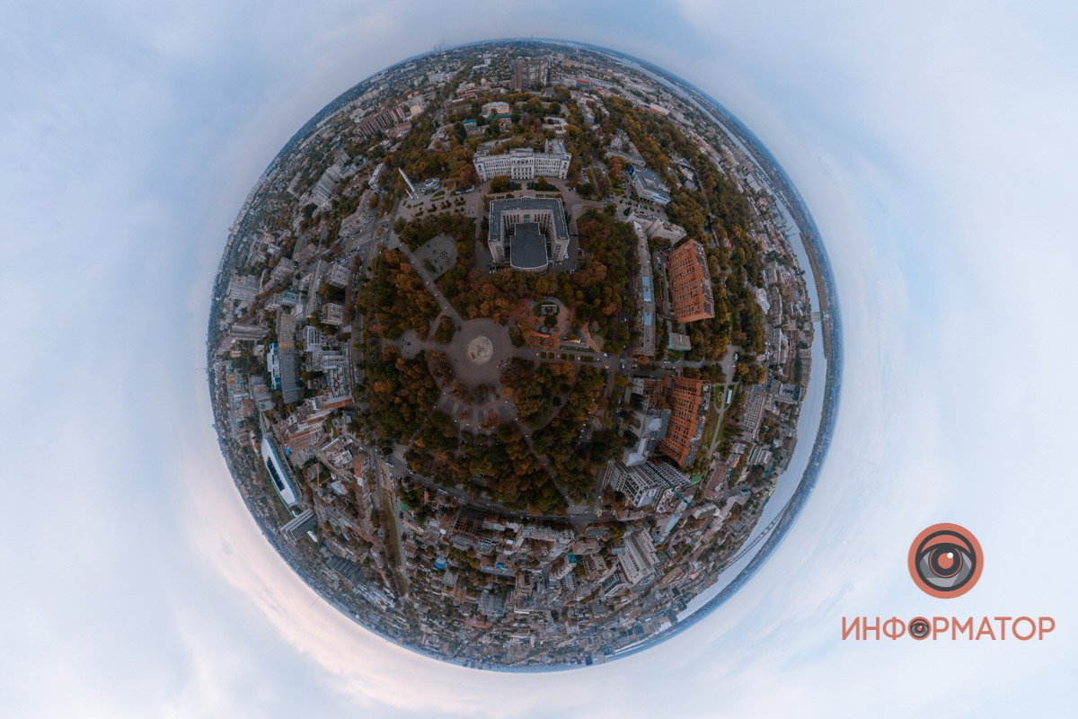 Такое ощущение, что всех нас разбросали по этой планете и перемешали по ней, чтобы каждый сам искал свое место