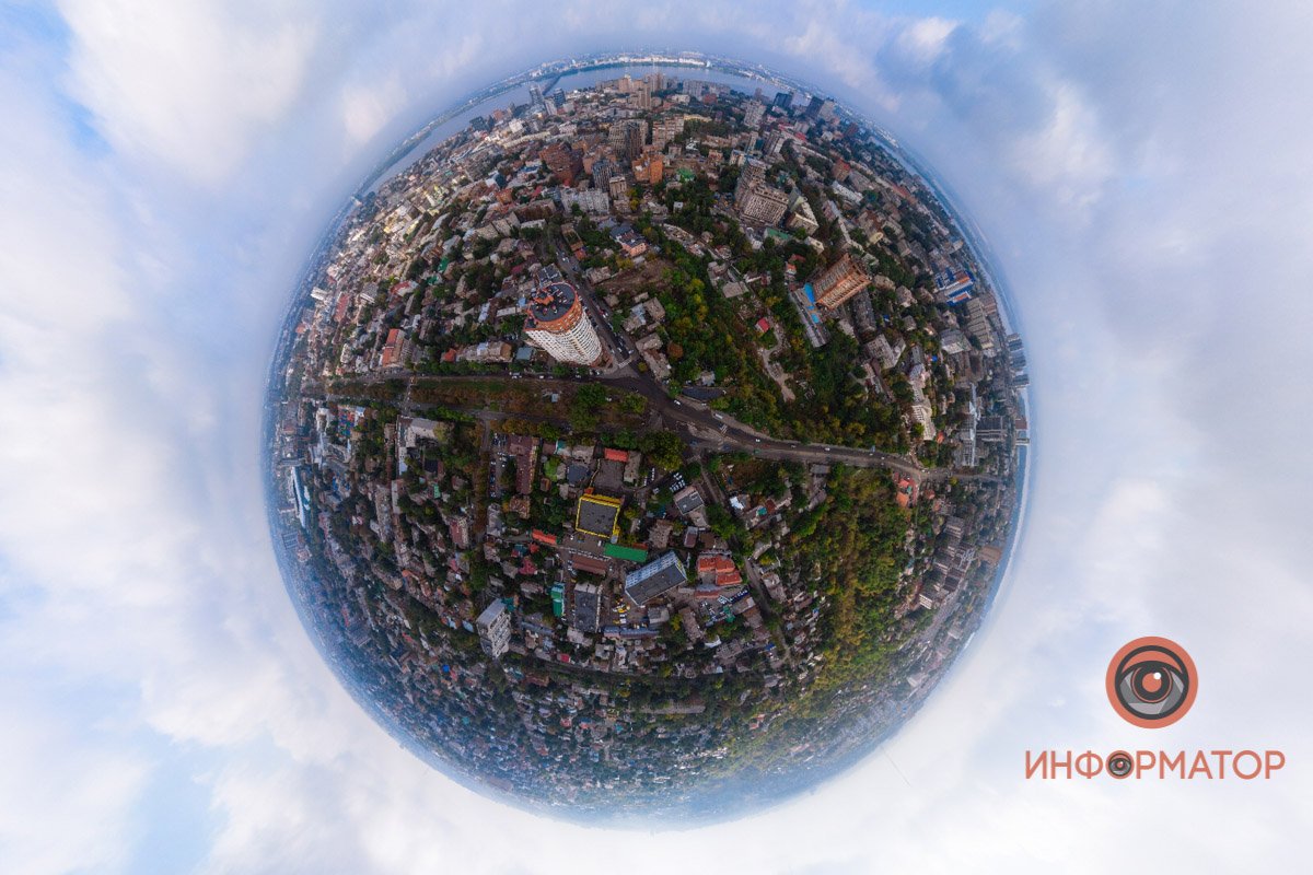 В 70-е все хотели свалить из страны, а в нулевые все хотят свалить с планеты