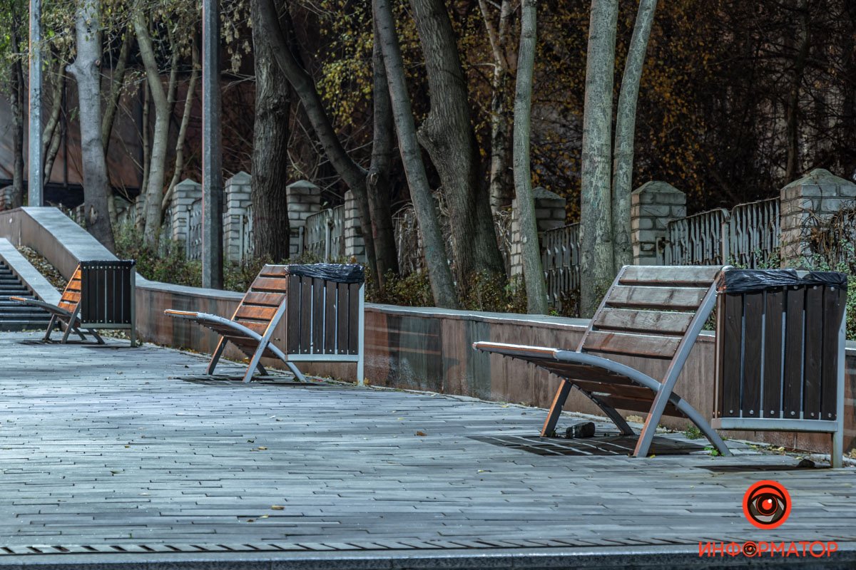 Необычные лавочки - мест для отдыха в парке много Необычные лавочки - мест для отдыха в парке много