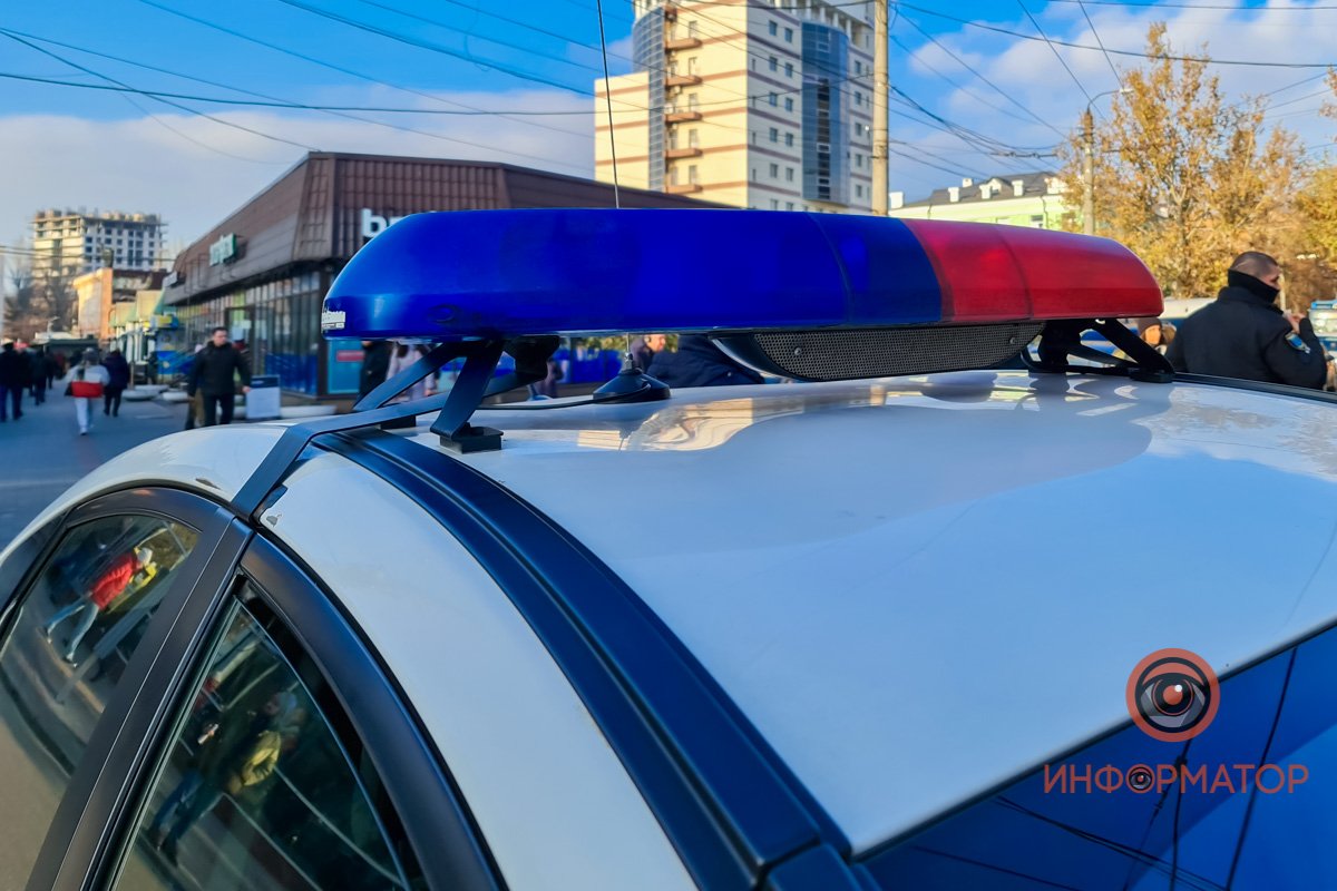 Daewoo ехал по Мономаха со стороны улицы Князя Владимира Великого Daewoo ехал по Мономаха со стороны улицы Князя Владимира Великого