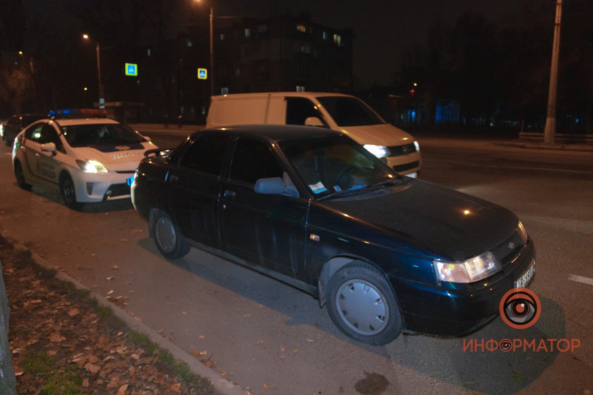 Патрульным водитель рассказал, что не видел, шла женщина по «зебре» или возле нее Патрульным водитель рассказал, что не видел, шла женщина по «зебре» или возле нее