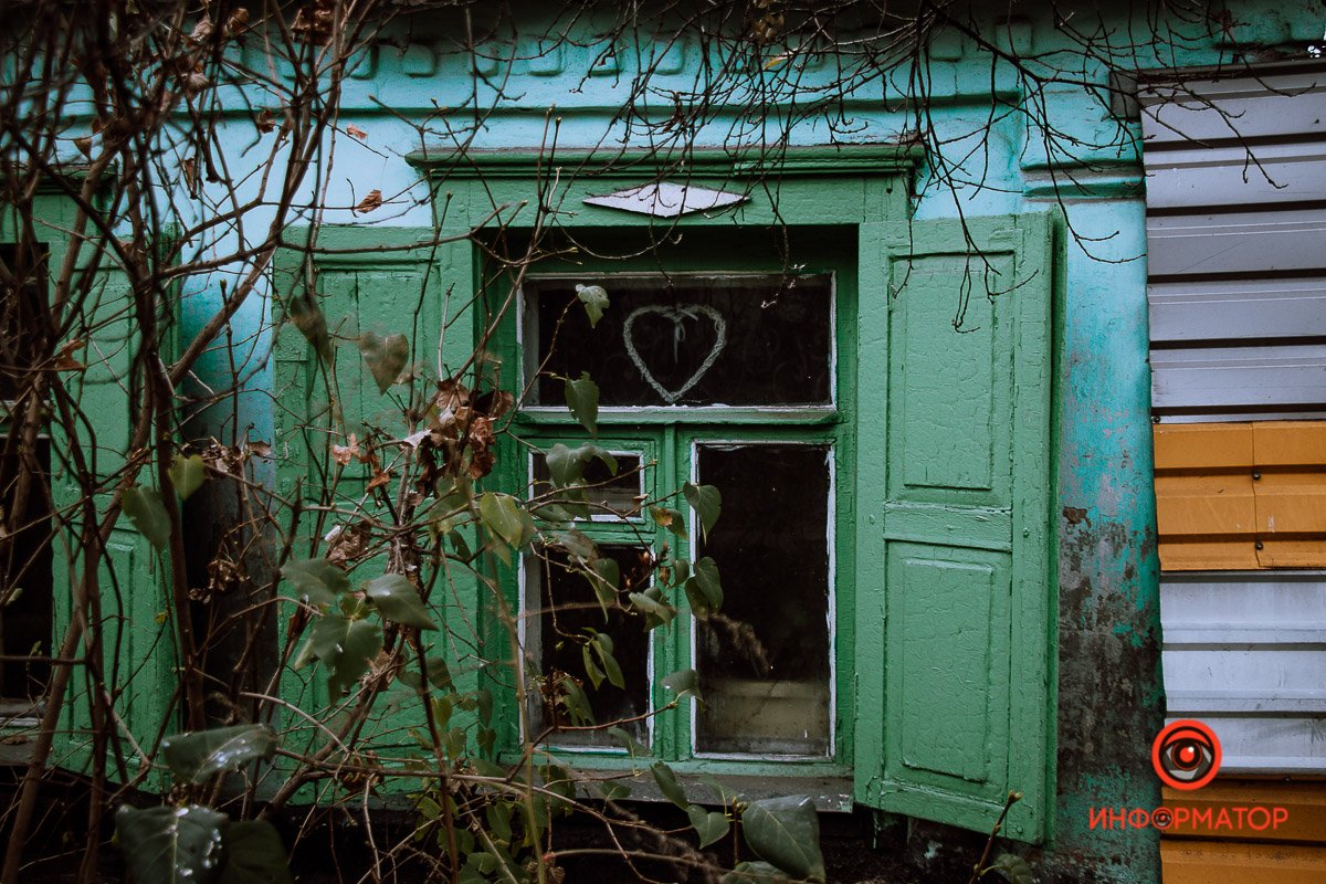 И я терпел по малолетству, И я терпел по малолетству,