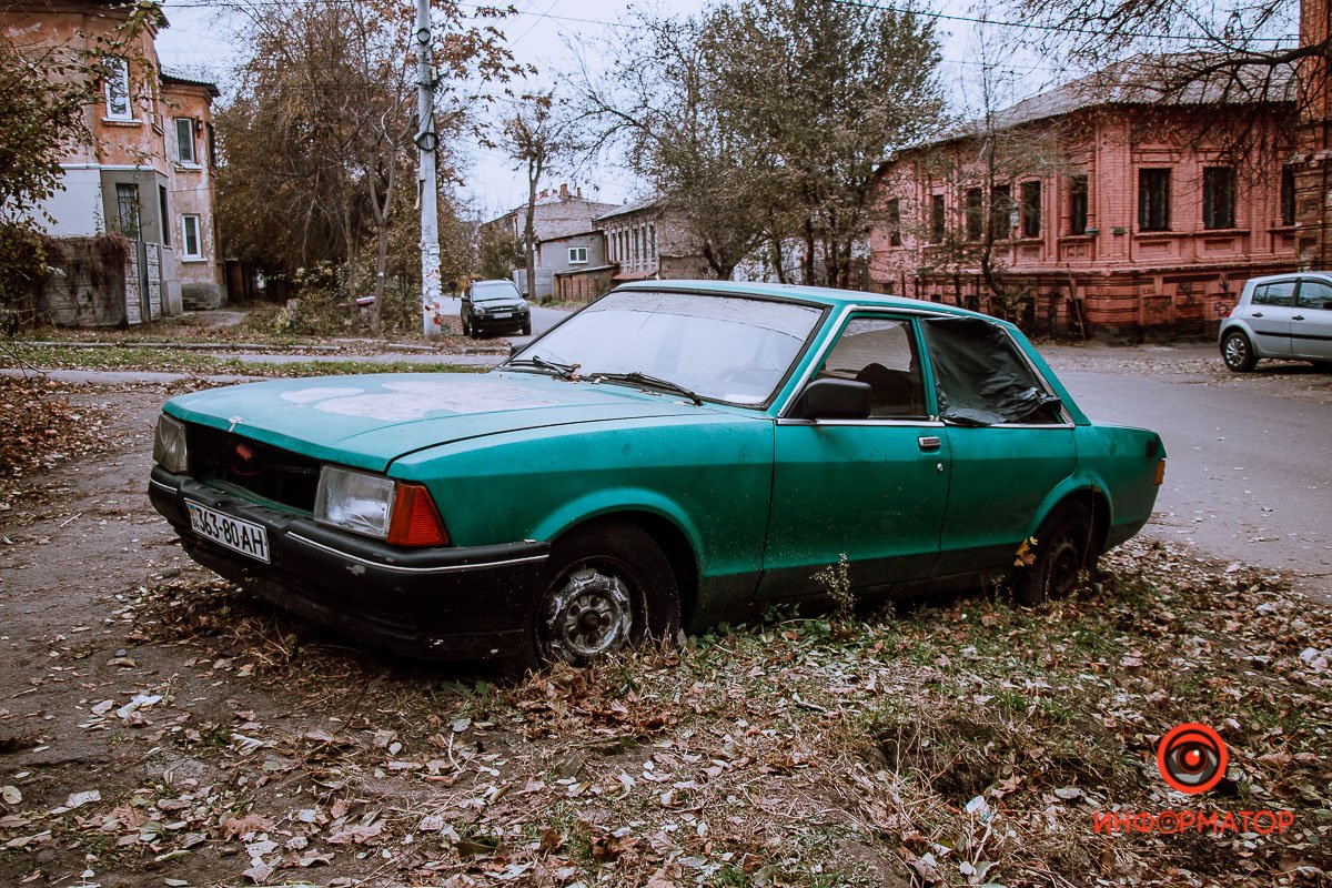 И женщинам дарил! Чего уж, И женщинам дарил! Чего уж,