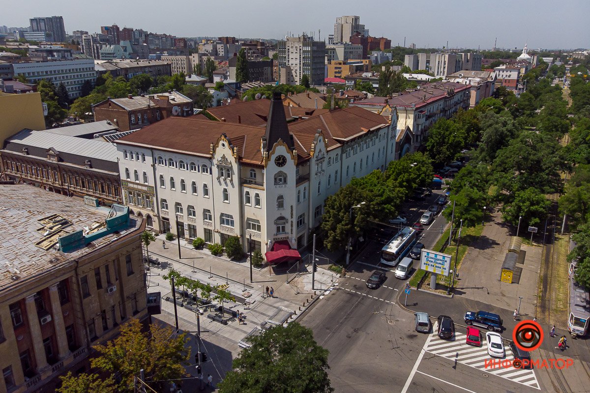 Гостиница «Украина» в Днепре Гостиница «Украина» в Днепре