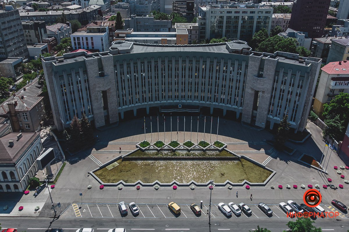 Мэрия заняла два больших участка на проспекте Яворницкого Мэрия заняла два больших участка на проспекте Яворницкого