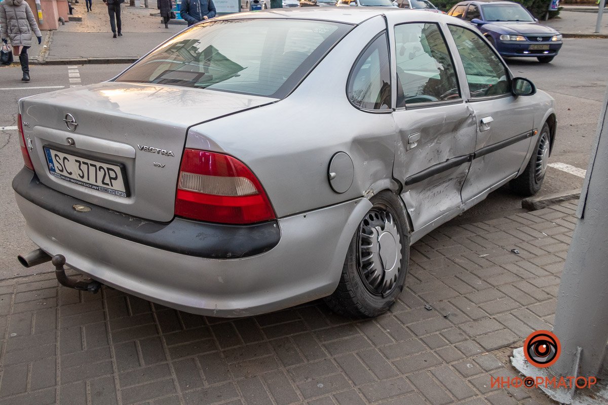 Скорая забрала ее в городскую больницу №16